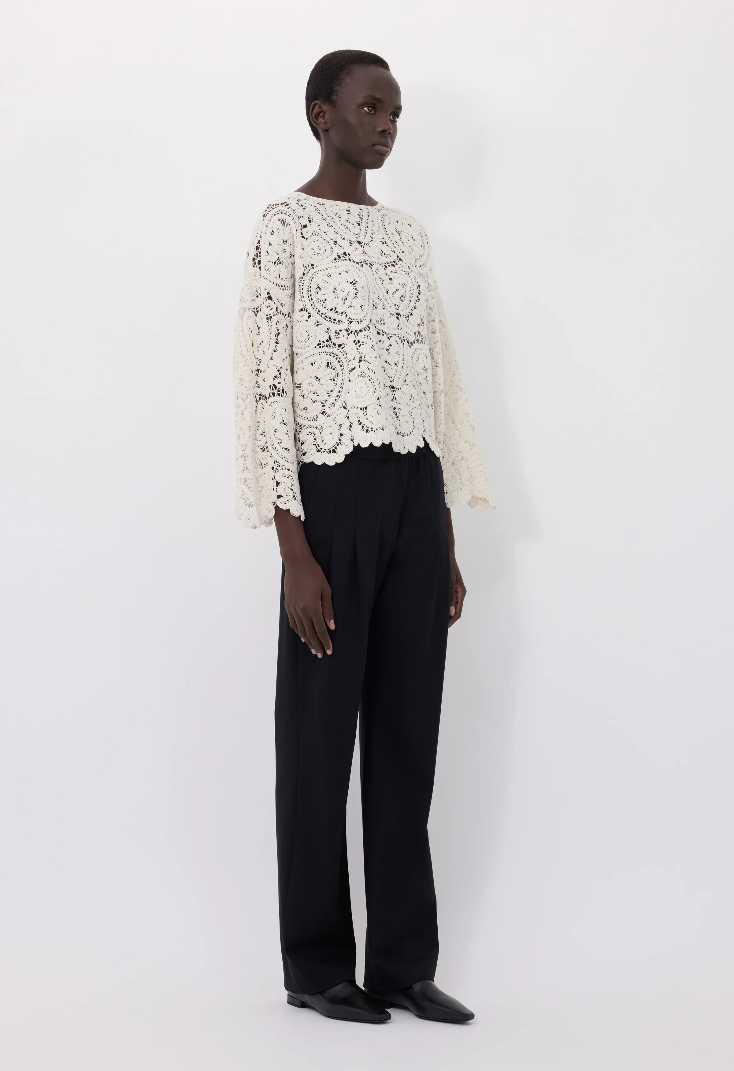 Arold Velvet Boxy Sweater Ivory - Image 2
