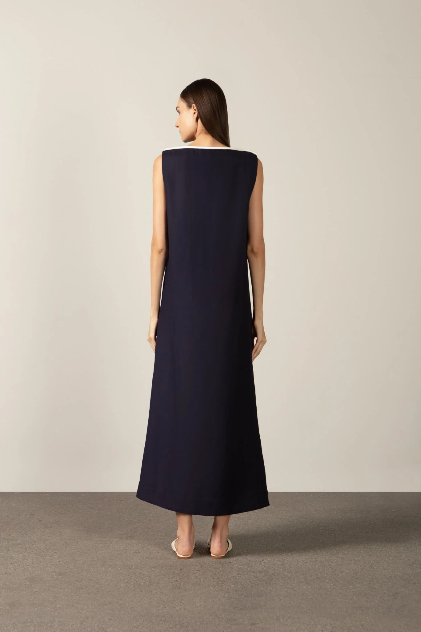 Bicolor Navy Deep V-Neck Maxi Dress - Image 3