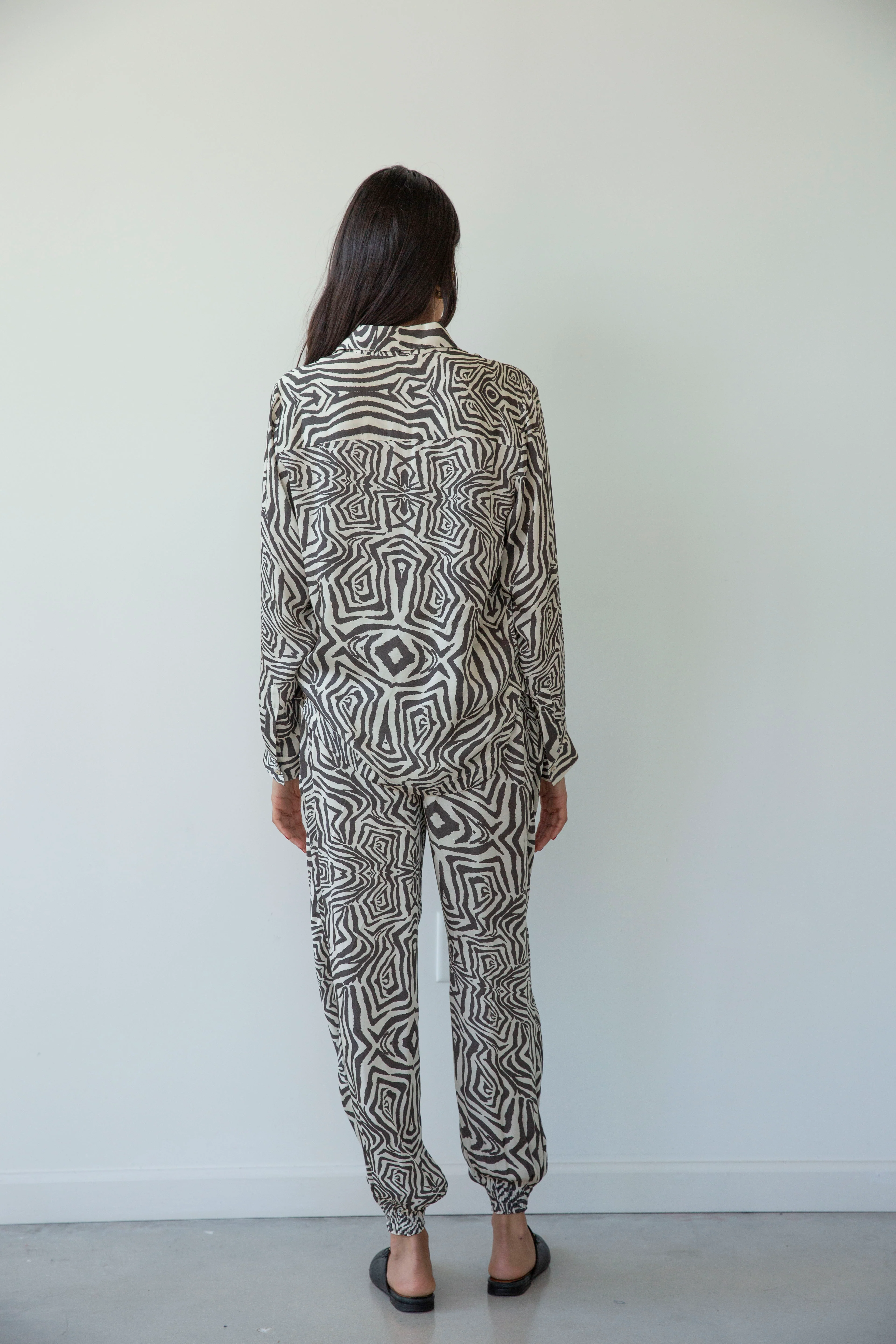 Carmen Shirt Zebra Black Cream (Final Sale) - Image 3