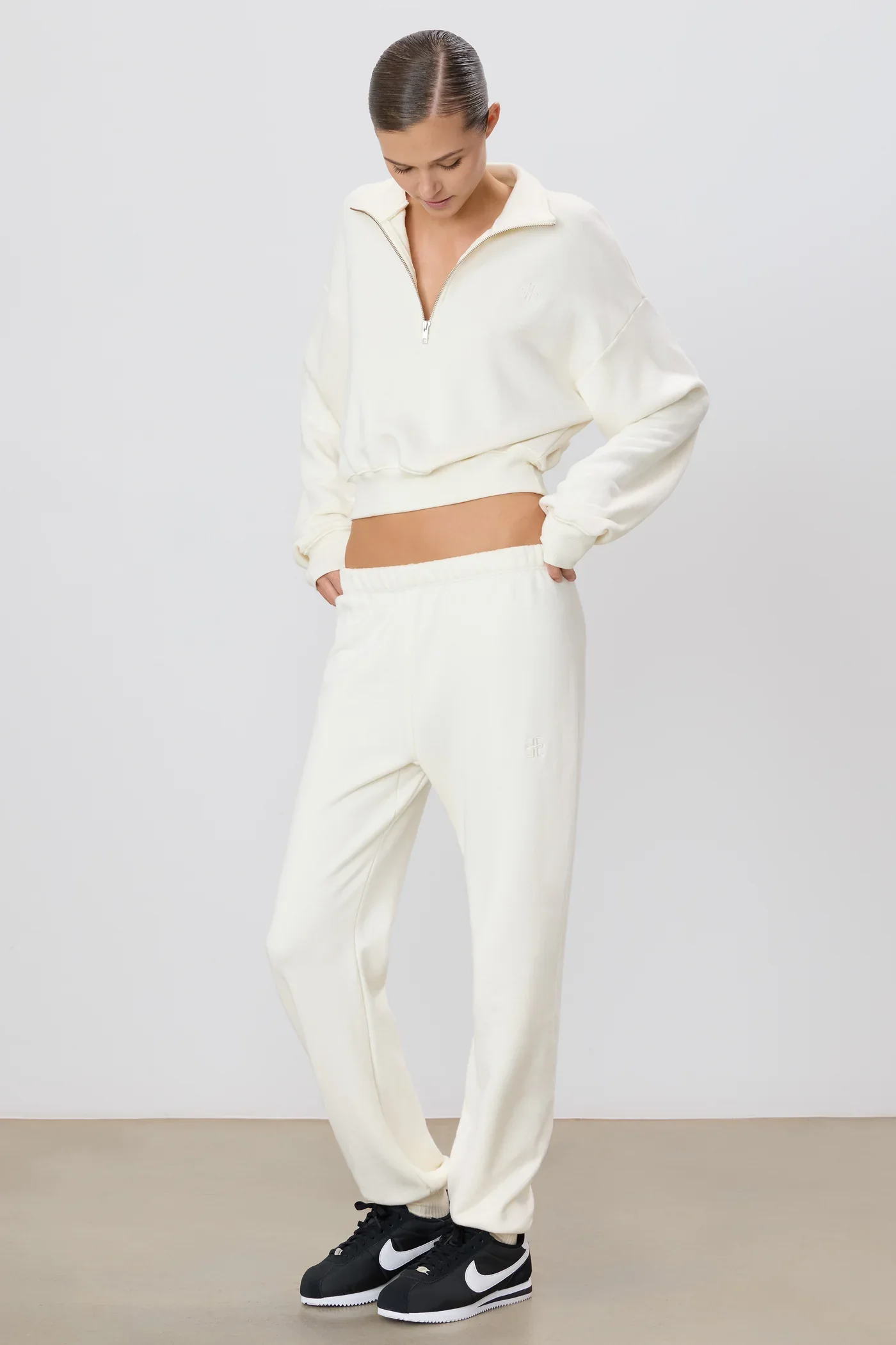 Classic Sweatpants Cream - Image 2