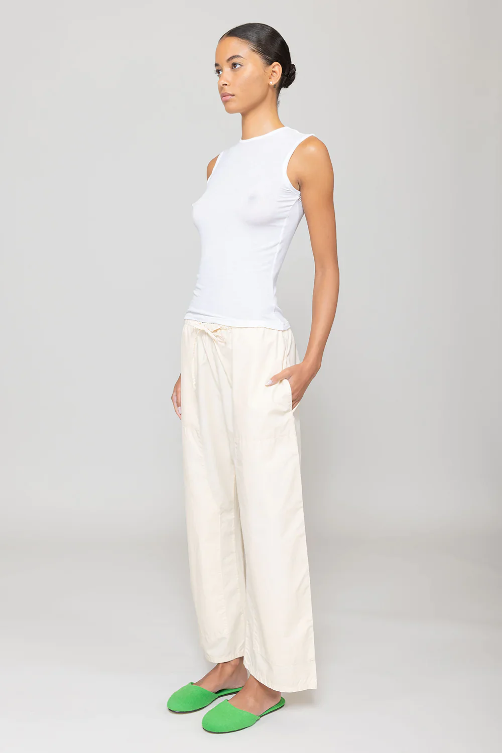 Julien Sleeveless Crew - Image 2