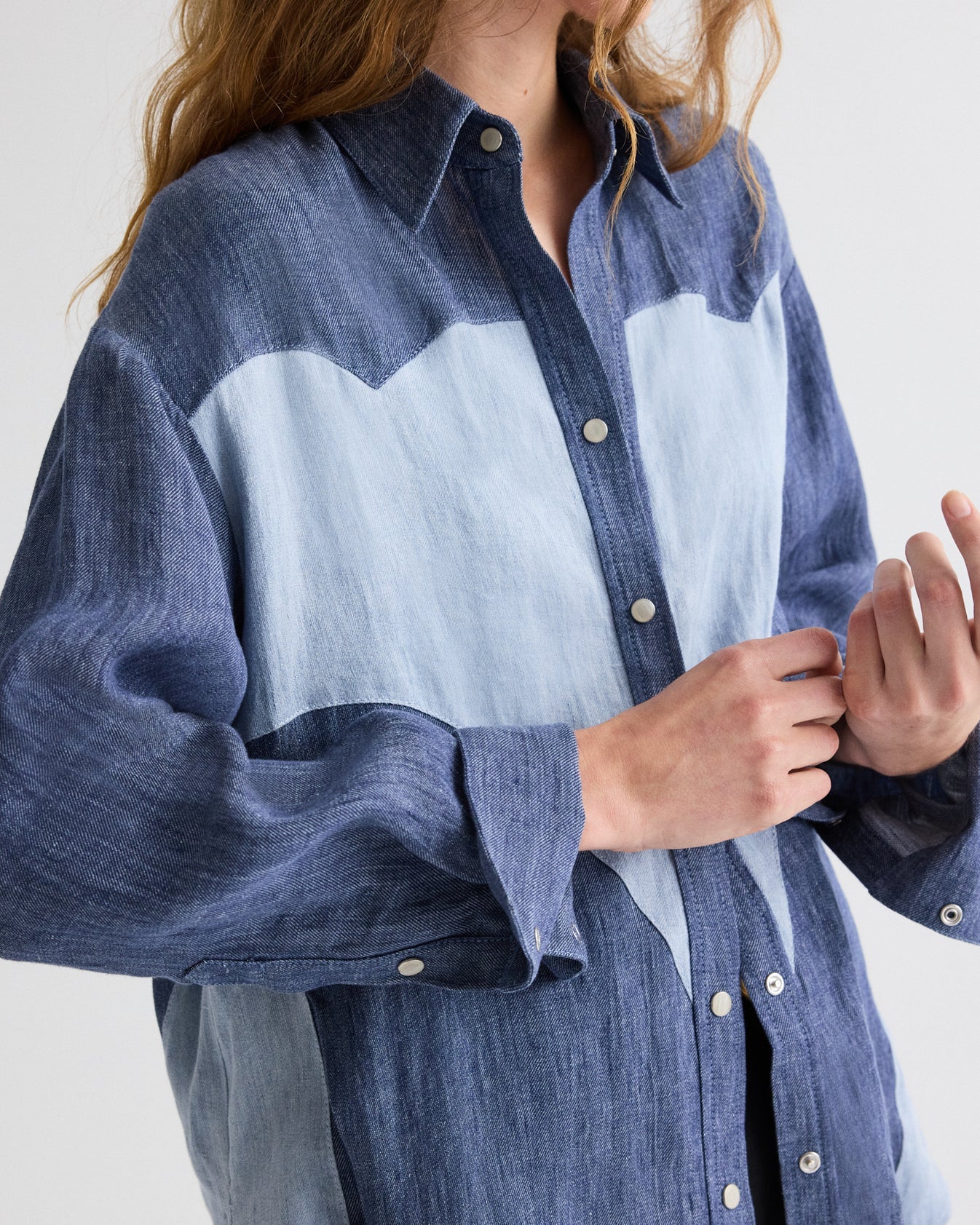 Austin Shirt in Washed Hemp Denim - Image 4