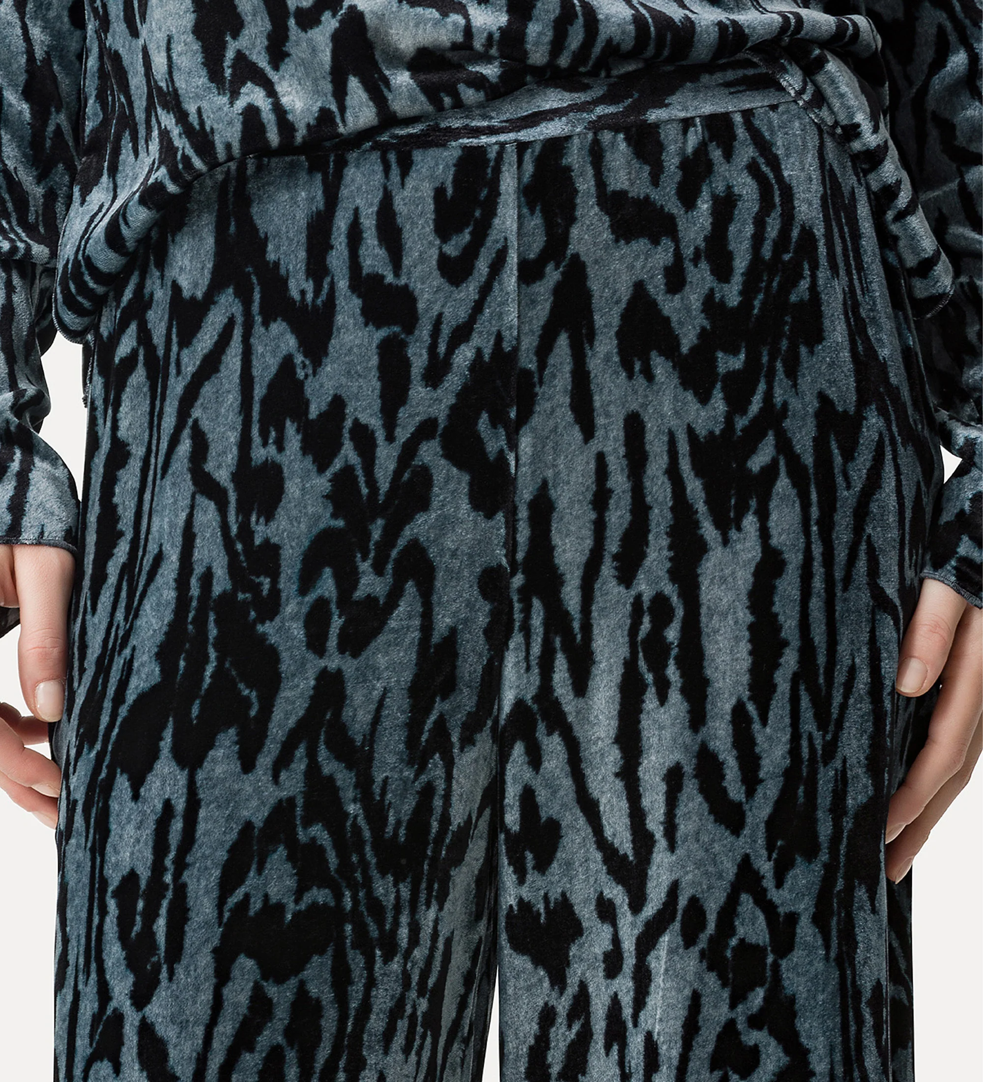 "Moiree" Print Velvet Pants - Image 4