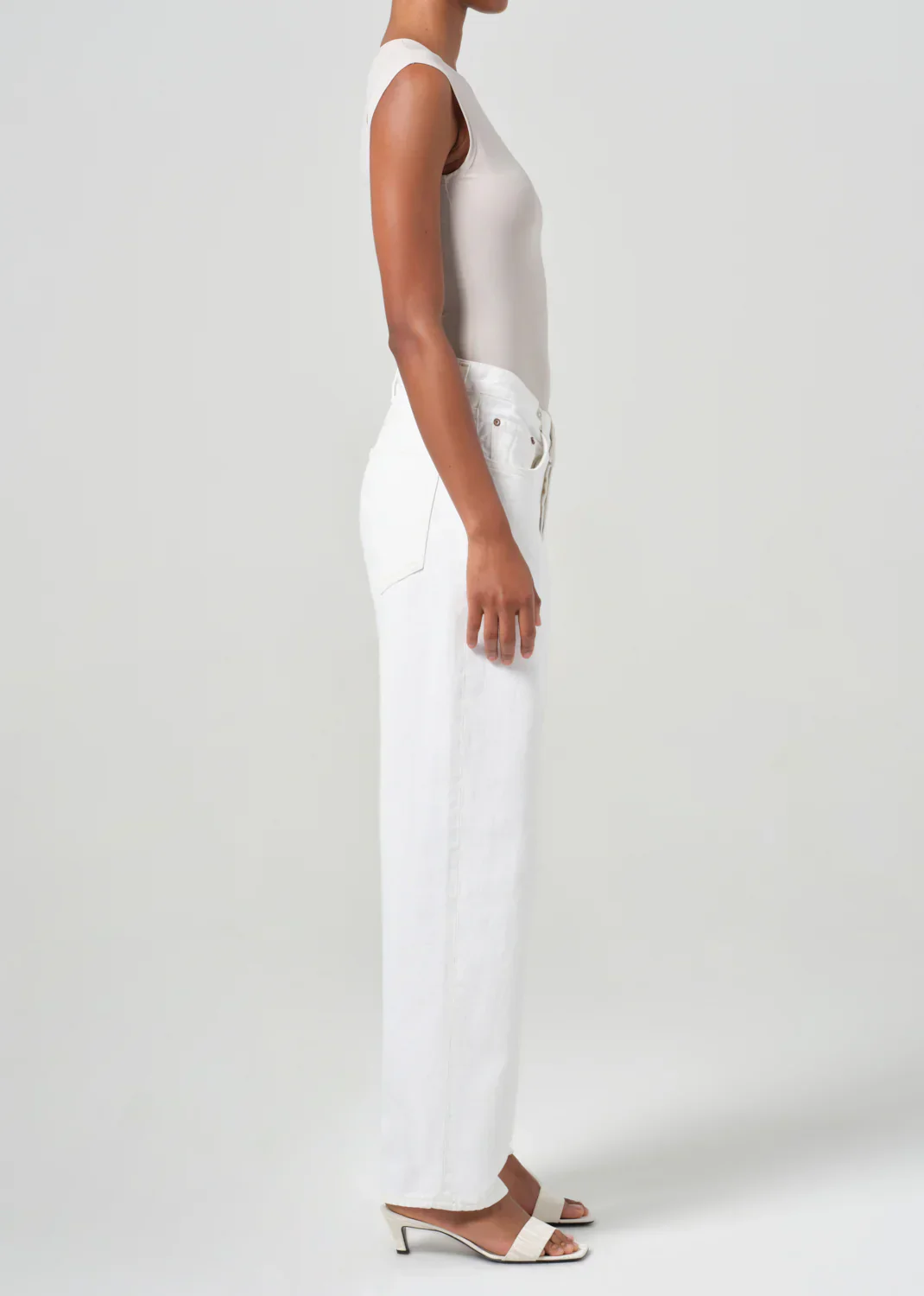 V-Waist Baggy Milkshake - Image 5