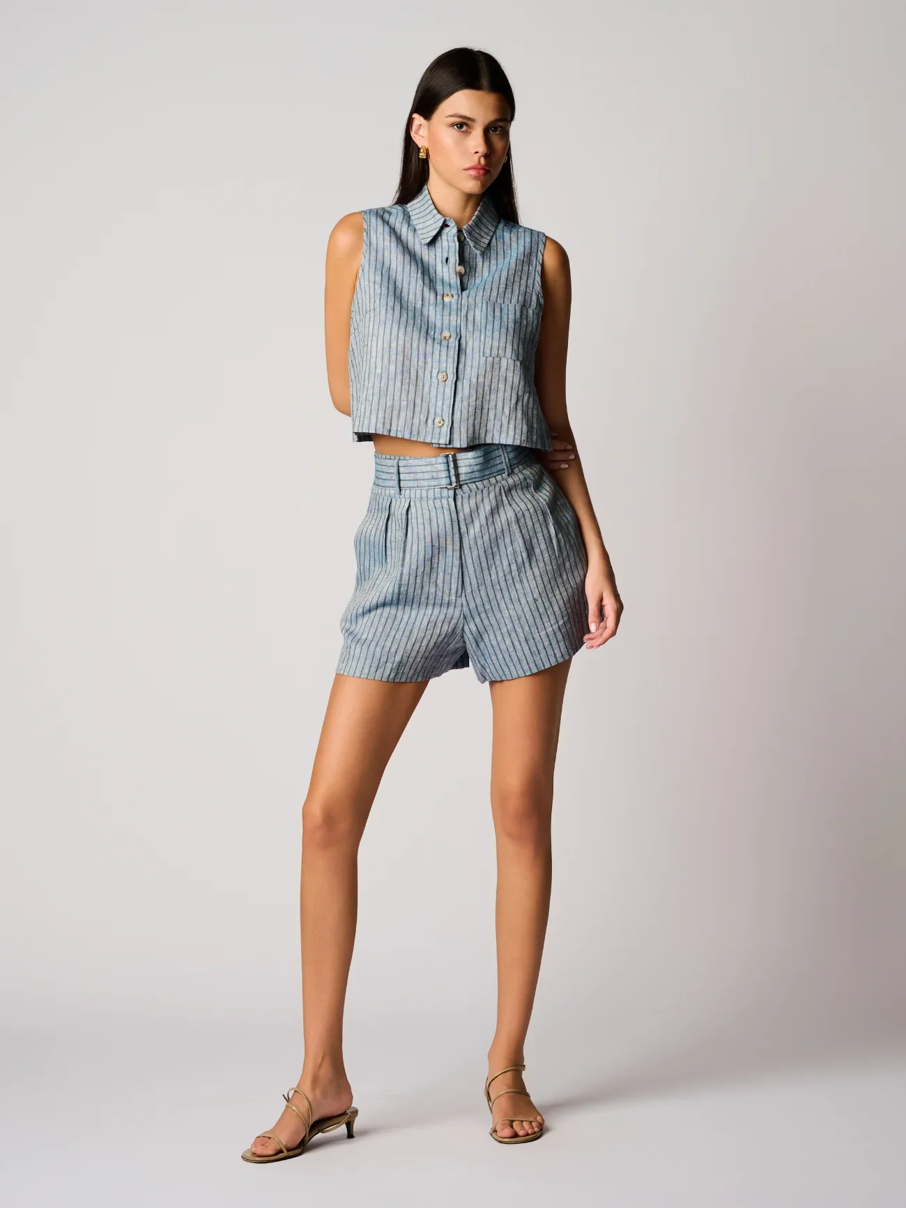 Zinna Short Blue Stripes - Image 2